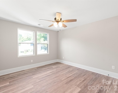 3905 Plainview Road - Photo Thumbnail 39