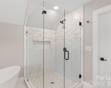 3905 Plainview Road - Photo Thumbnail 31