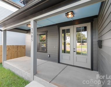 3905 Plainview Road - Photo Thumbnail 2