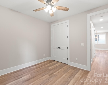 3905 Plainview Road - Photo Thumbnail 21