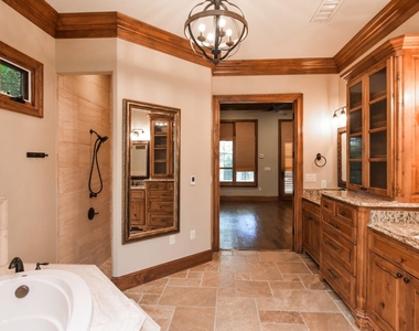 11845 Verona Court - Photo Thumbnail 12