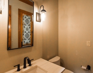 11845 Verona Court - Photo Thumbnail 18