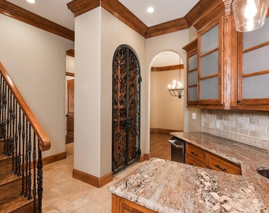 11845 Verona Court - Photo Thumbnail 21