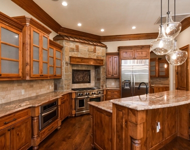 11845 Verona Court - Photo Thumbnail 4