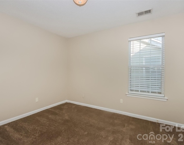 2170 Wexford Way - Photo Thumbnail 11