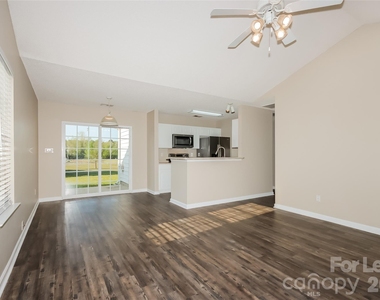 2170 Wexford Way - Photo Thumbnail 6
