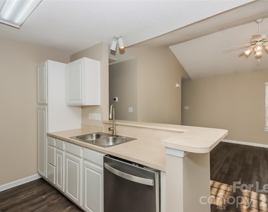 2170 Wexford Way - Photo Thumbnail 4