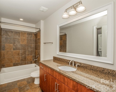 701 Royal Court - Photo Thumbnail 15