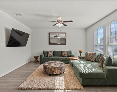 2017 Amarillo Place - Photo Thumbnail 2