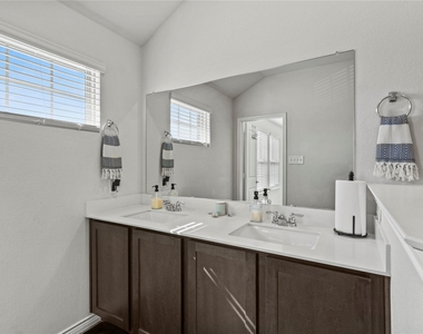 2017 Amarillo Place - Photo Thumbnail 11