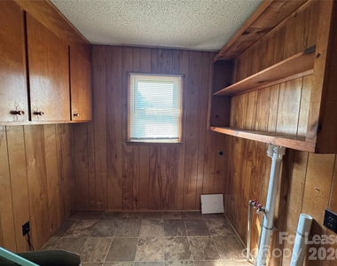 805 Furman Street - Photo Thumbnail 16