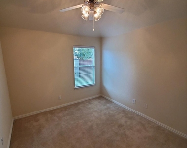12113 Durango Root Drive - Photo Thumbnail 15