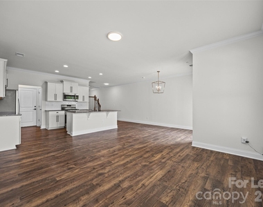 1093 Chicory Trace - Photo Thumbnail 8