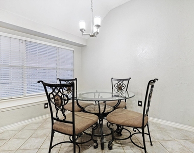 1000 Noble Avenue - Photo Thumbnail 7