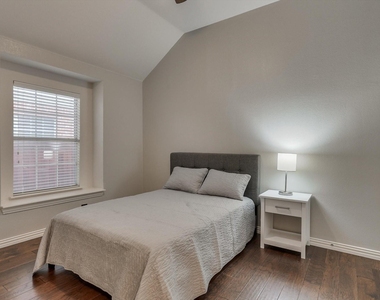 1000 Noble Avenue - Photo Thumbnail 15