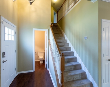 609 Regency Drive - Photo Thumbnail 2