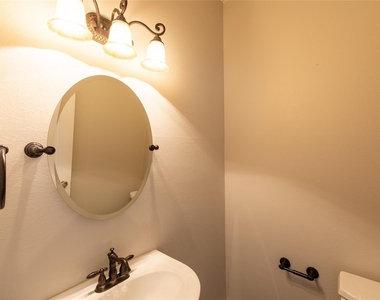 609 Regency Drive - Photo Thumbnail 25