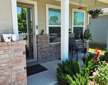 5815 Rock Maple Drive - Photo Thumbnail 2