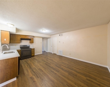 2814 Lancer Lane - Photo Thumbnail 17