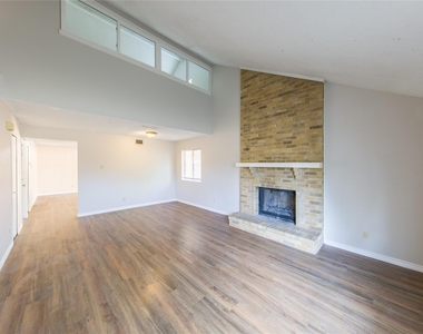 2814 Lancer Lane - Photo Thumbnail 6