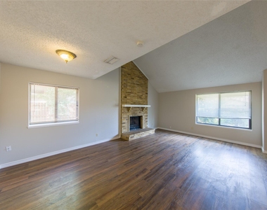 2814 Lancer Lane - Photo Thumbnail 8