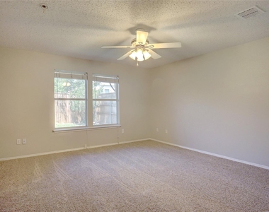 6061 Arabian Avenue - Photo Thumbnail 7