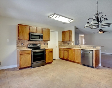 6061 Arabian Avenue - Photo Thumbnail 6