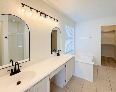 8516 Auburn Drive - Photo Thumbnail 19