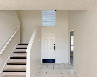 8516 Auburn Drive - Photo Thumbnail 3