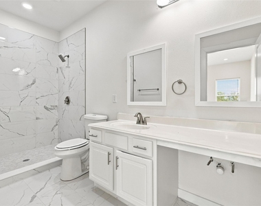 5715 Smiley Road - Photo Thumbnail 2