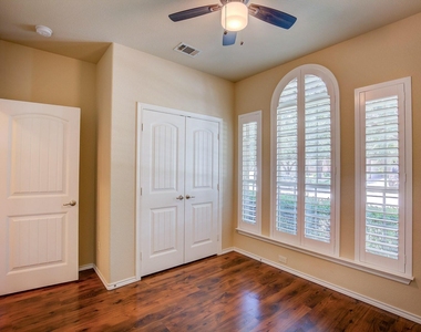 1109 Central Village Drive - Photo Thumbnail 30