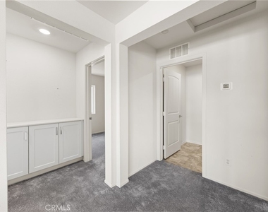 1820 Julie Drive - Photo Thumbnail 10