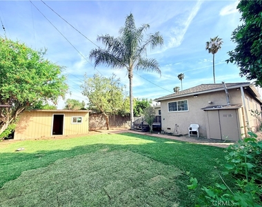 15459 Three Palms - Photo Thumbnail 3