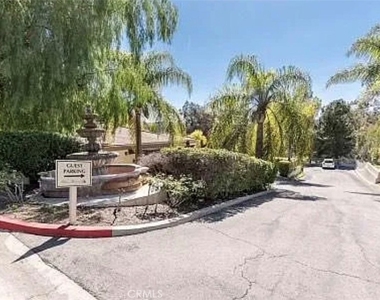 5200 Premiere Hills Circle - Photo Thumbnail 21