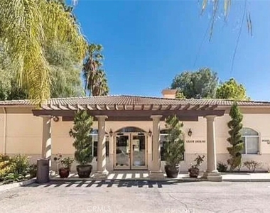 5200 Premiere Hills Circle - Photo Thumbnail 15