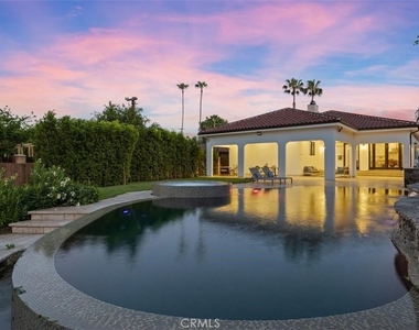 22953 Oxnard Street - Photo Thumbnail 4