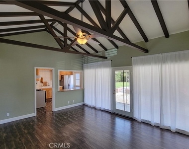 14107 Putnam Street - Photo Thumbnail 1