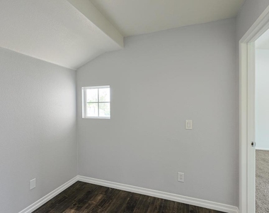 1151 Lassen Peak Place - Photo Thumbnail 20