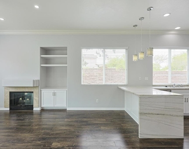 1151 Lassen Peak Place - Photo Thumbnail 8