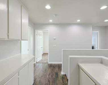 1151 Lassen Peak Place - Photo Thumbnail 22