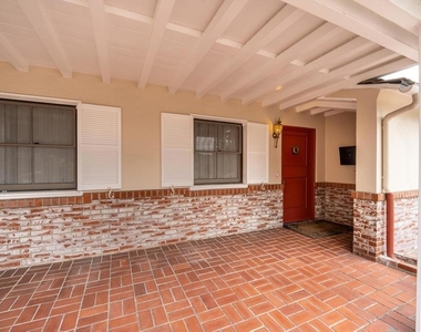 568 Los Arboles Lane - Photo Thumbnail 2