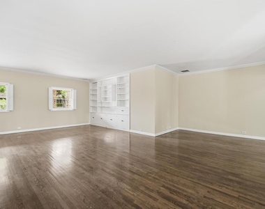 568 Los Arboles Lane - Photo Thumbnail 8