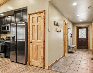 933 Spruce - Photo Thumbnail 48