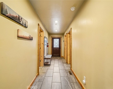 933 Spruce - Photo Thumbnail 17