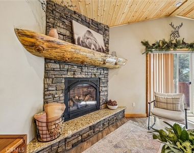 933 Spruce - Photo Thumbnail 25