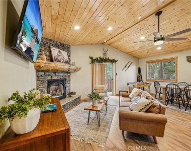 933 Spruce - Photo Thumbnail 28