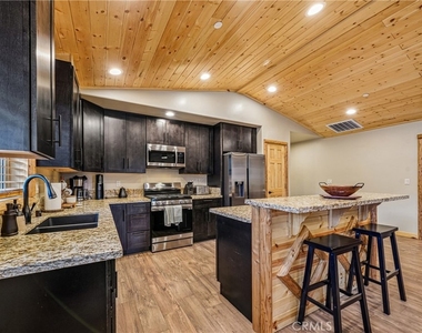 933 Spruce - Photo Thumbnail 52