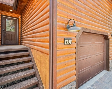 933 Spruce - Photo Thumbnail 8