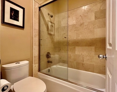 26465 La Traviata - Photo Thumbnail 25