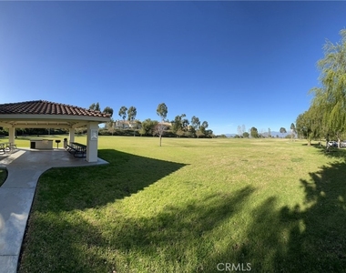 26465 La Traviata - Photo Thumbnail 29
